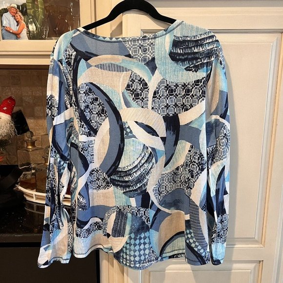 Chicos Weekends Pullover Top  XL Geometric  Blue Purple Long Sleeve - Picture 2 of 9